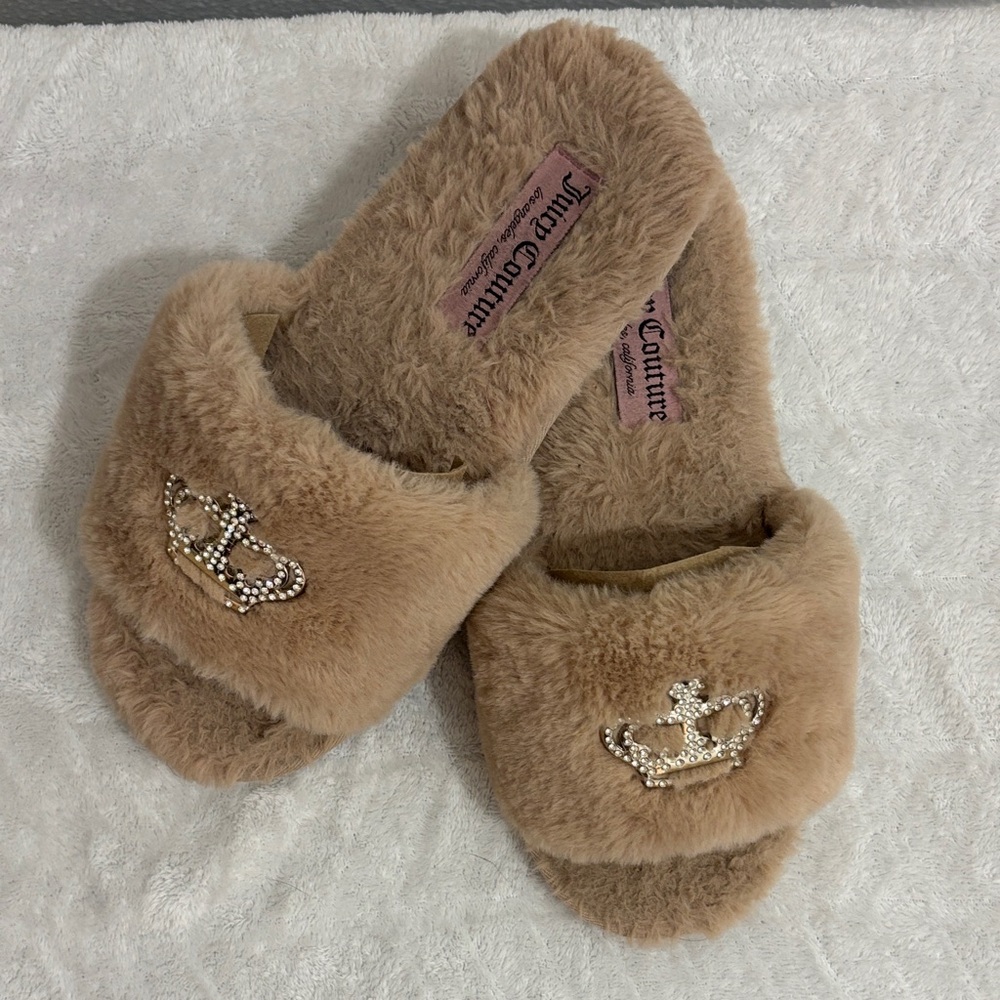 Juicy Couture Tan Faux Fur Slide Slippers with Rhinestone Crown Sz8-9